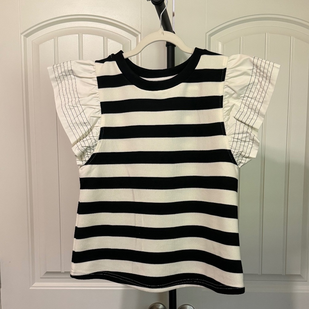 NWOT Umgee Black and White Striped Top
